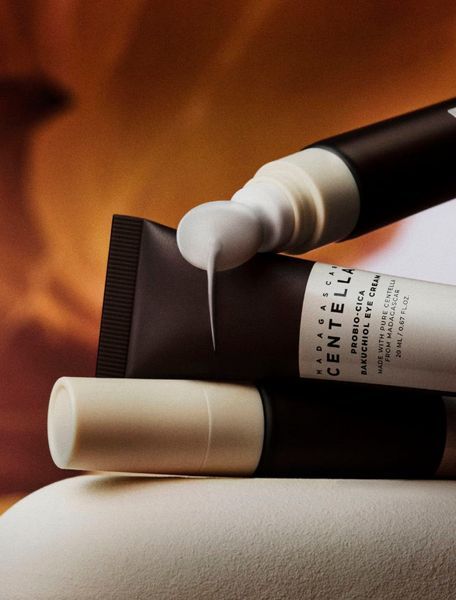 Антивіковий крем під очі з бакучиолом SKIN1004 MADAGASCAR CENTELLA PROBIO-CICA BAKUCHIOL EYE CREAM 20ML 2_11_005 фото