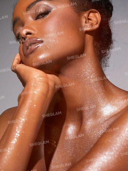 Хайлайтер для тіла та обличчя (FROSTED OPAL) Go Go Glow Highlighting Body Mist Sheglam 4_07_026 фото